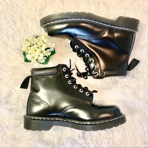 NWT Dr. Martens Low Ankle Combat Boots